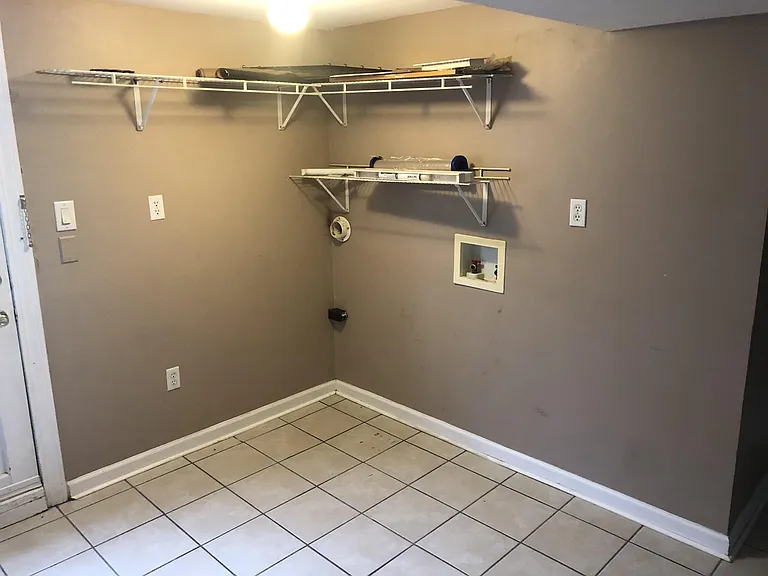 2516 Hermitage Way — Photo 11