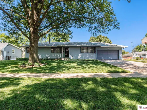 3704 S 49th Ave, Omaha, NE 68106