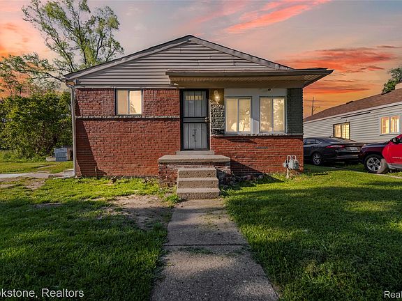 3rd image of 3882 Minnesota St