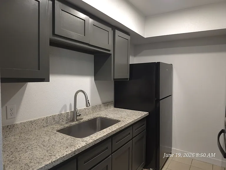 1800 E Stewart St #136 — Photo 14