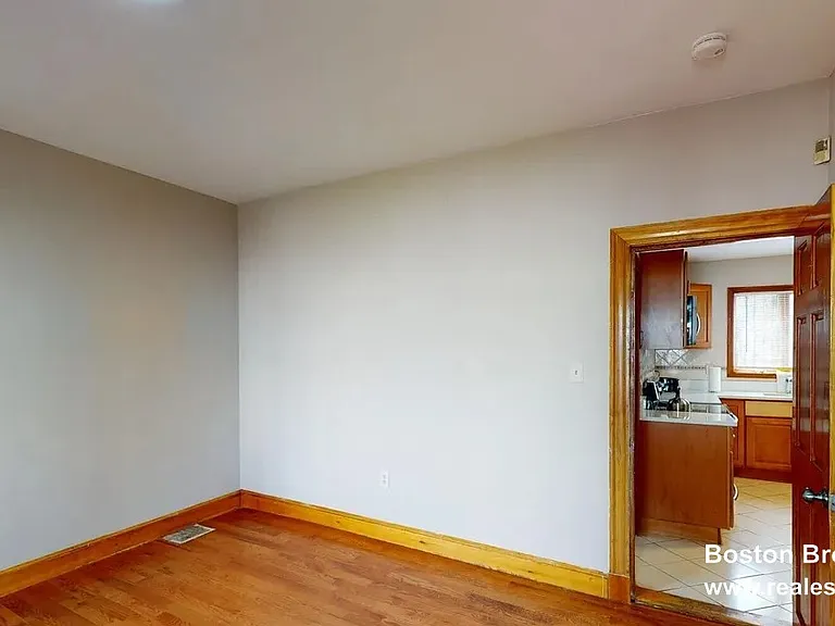 6 Cawfield St #3 — Photo 6