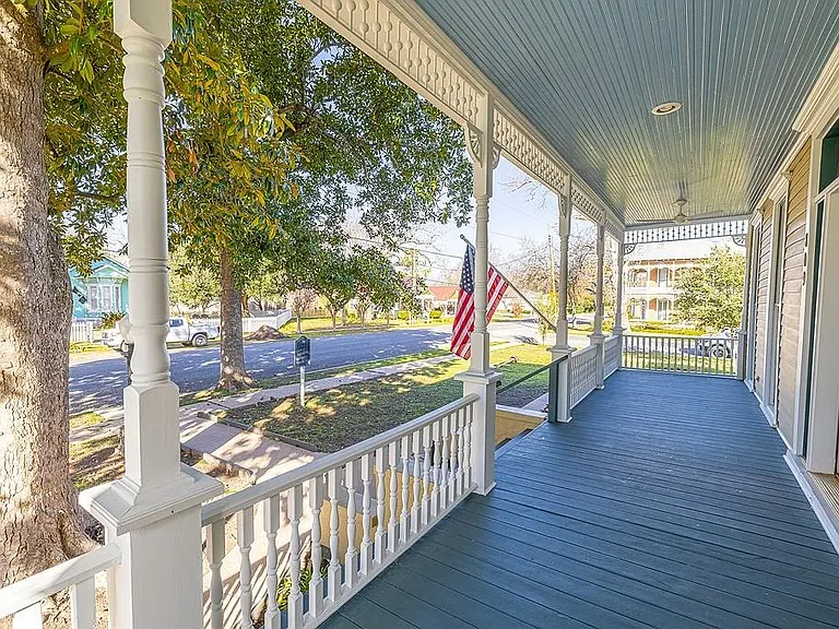 809 Milam St — Photo 24
