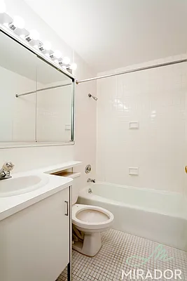 Rented by Mirador Real Estate | media 31