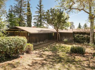 700 Edgeview Dr, Sierra Madre, CA 91024