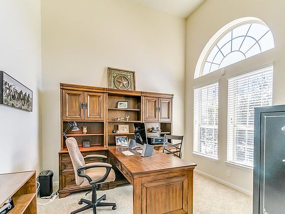 5th image of 4622 Serrano Dr