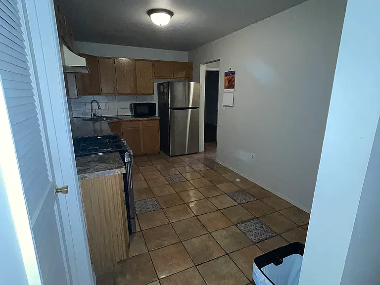 407 Plymouth Rd #407 — Photo 3