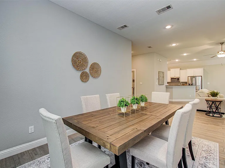 19029 Villa Ln — Photo 10