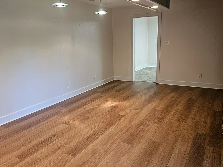 107 E Aspen Ln — Photo 10