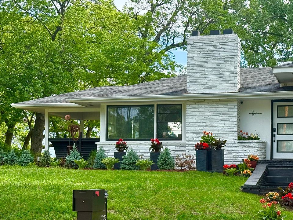 1st image of 19860 Cottagewood Rd