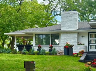19860 Cottagewood Rd, Excelsior, MN 55331