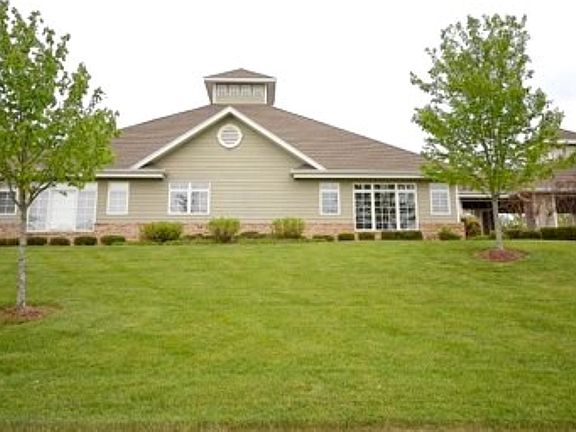 4th image of 165 Forest Ln