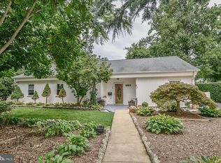 7218 Pine Dr, Annandale, VA 22003
