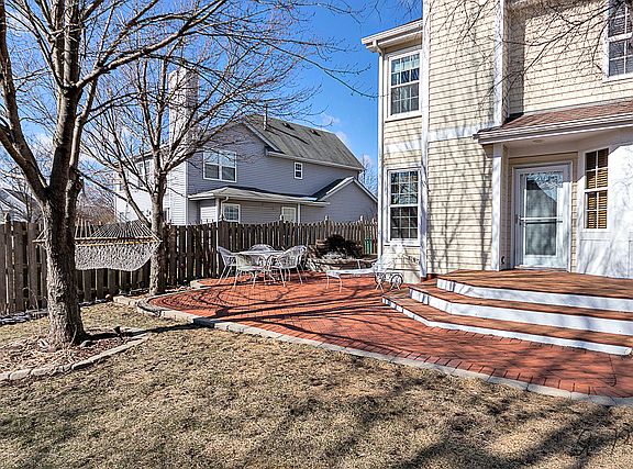 5th image of 310 Fairfax Ln