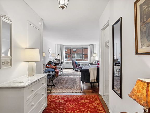 2nd image of 420 E 55th St APT 9U