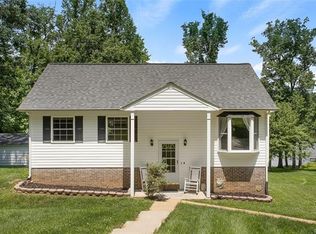 6230 Lakeshore Dr, Quinton, VA 23141