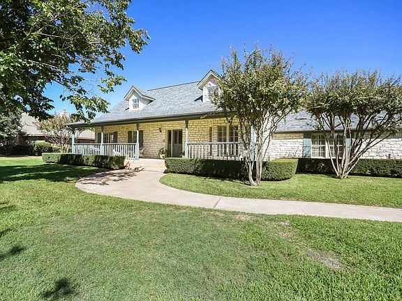 3rd image of 30704 Berry Creek Dr