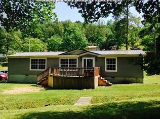 24 Stone Creek Dr, Alkol, WV 25501