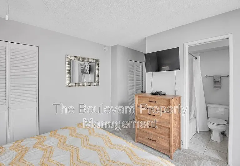 2575 Kuhio Ave #1001 — Photo 12