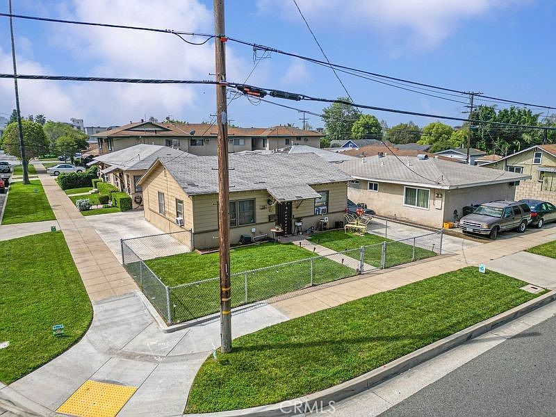 1st image of 228 E Ada Ave