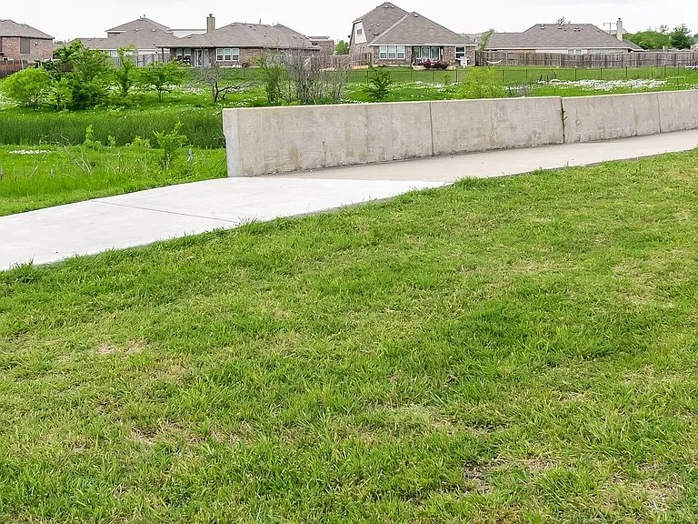 4025 Elderberry St — Photo 21