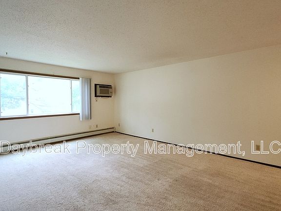 4th image of 3024 9 1/2 St N #203