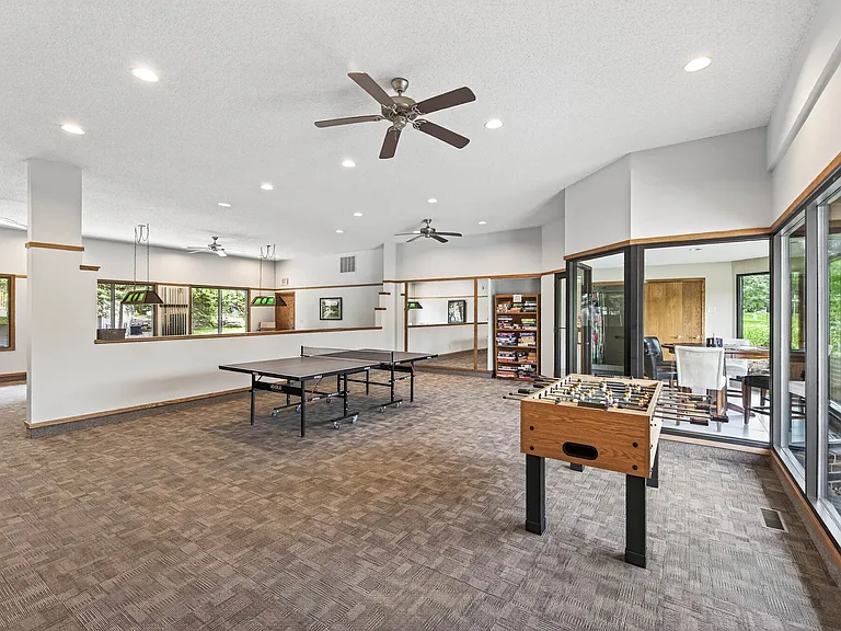 Oak Pointe Apartments — Photo 7