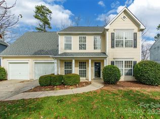 11318 Glenstone Ct, Charlotte, NC 28269