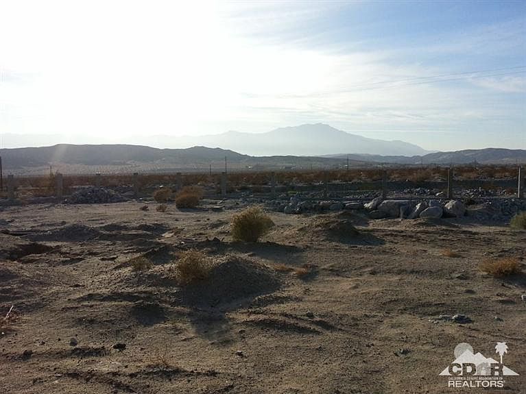 1st image of 23100 Larsen Ln