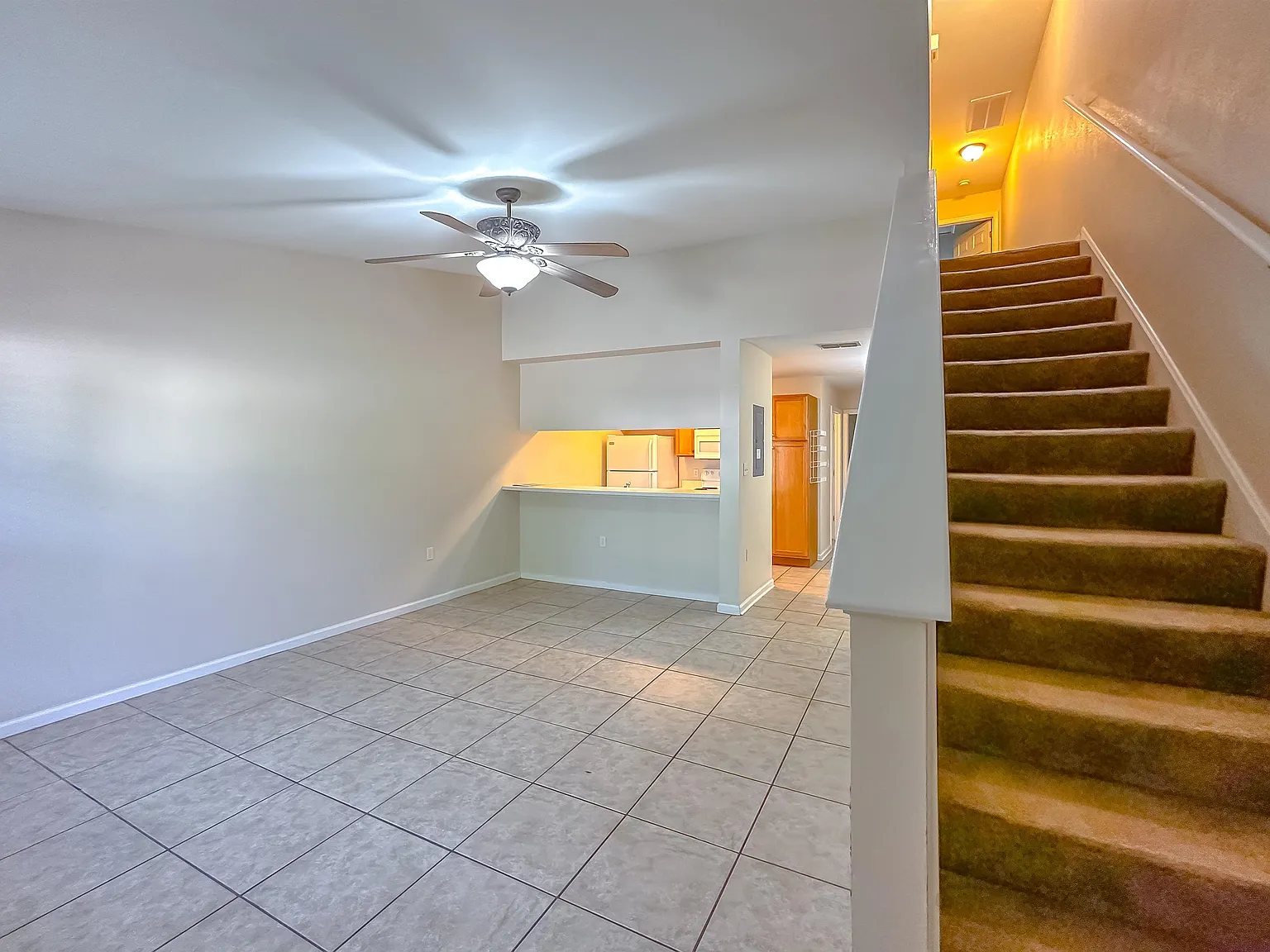 3 bed, 1209 sqft, $1,500 — Photo 2