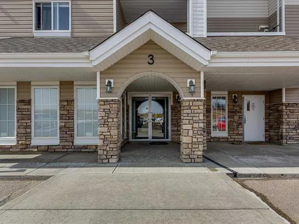 3 W Broadway Rise #410, Sylvan Lake, AB T4S 0G9