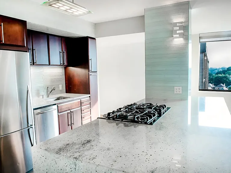 9060 Palisade Ave #1210 — Photo 5