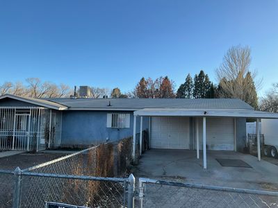 1122 Sunflower Dr SW, Albuquerque, NM, 87105