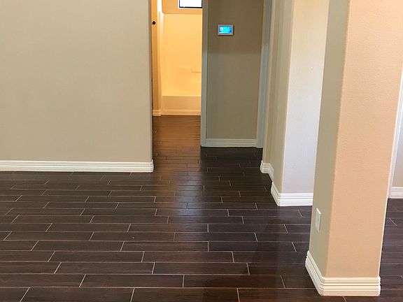 4th image of 4041 River Walk Dr