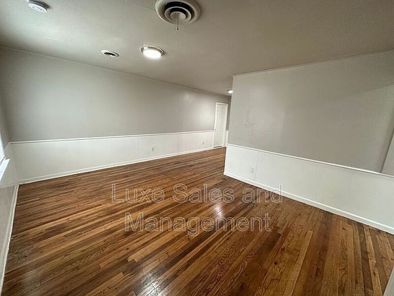 5th image of 2316 Doris Ave