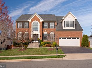 15340 Wits End Dr, Woodbridge, VA 22193