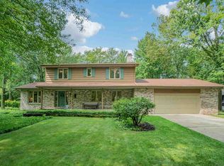 4501 Forestview Dr, Midland, MI 48642
