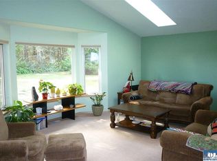 220 Fox Point Rd, Port Angeles, WA 98363