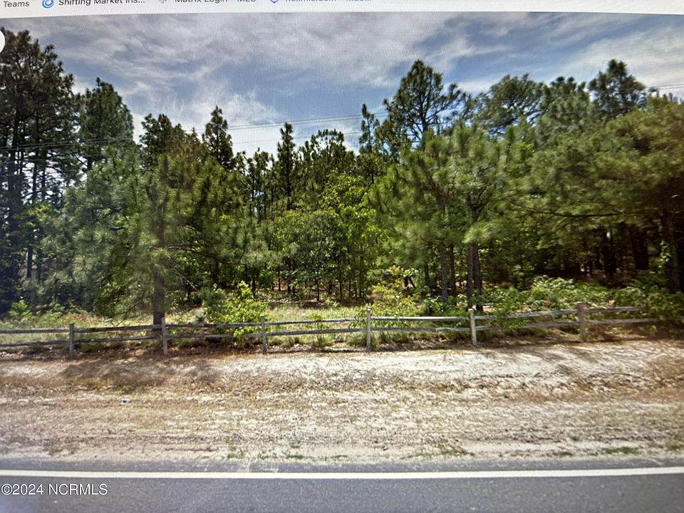1st image of 105 Sandham Ct #105