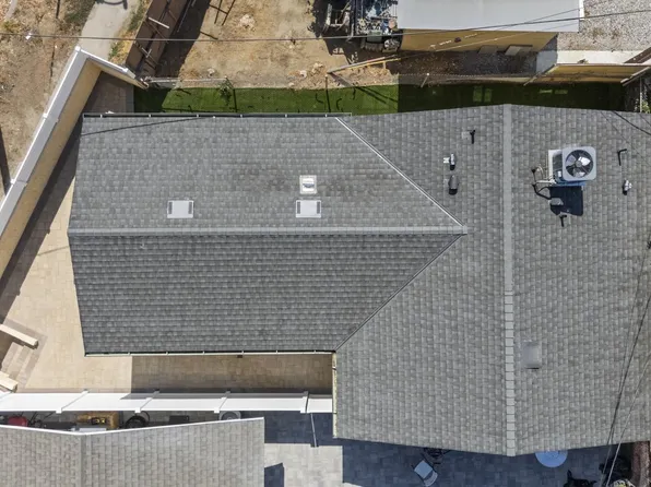 8049 Lullaby Ln, Panorama City, CA 91402