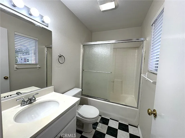 88 Mission Ct — Photo 9