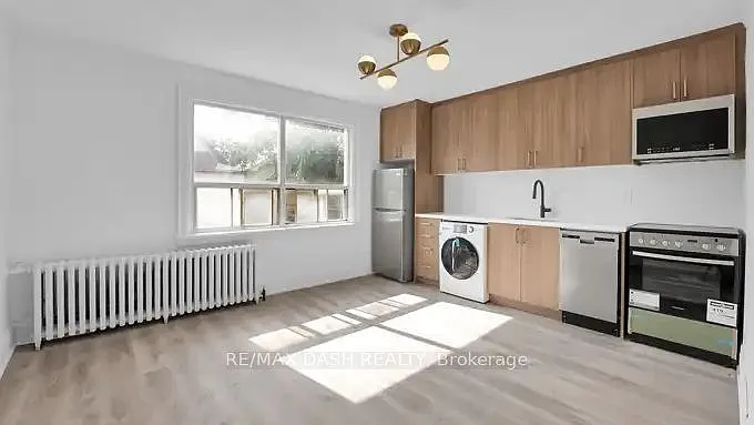 917 Saint Clair Ave W #30 — Photo 5