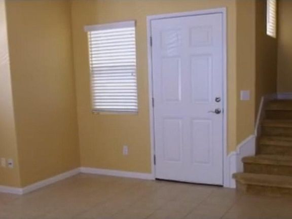 4th image of 1274 Engracia Ave