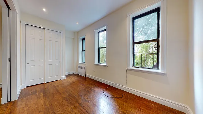 Rented by Bond New York | media 5