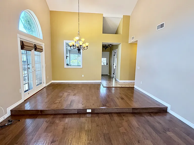 2134 Merlyn Pl — Photo 6