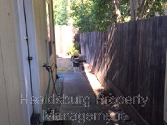 2nd image of 435 1st St #A