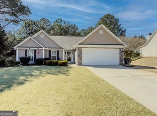 340 Annslee Cir, Loganville, GA 30052