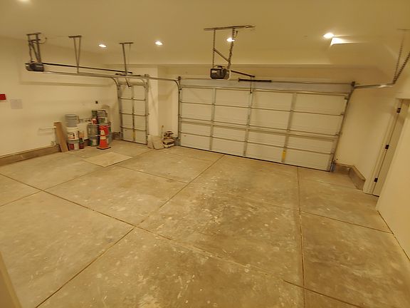 5th image of 2709 Swanston Oak Ln