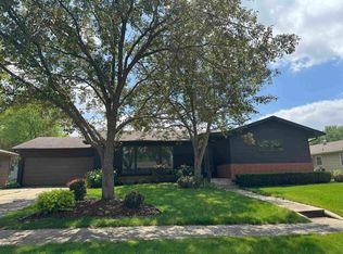 102 Central Ave, Charles City, IA 50616