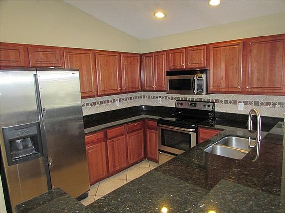 4th image of 1809 Colonial Woods Blvd