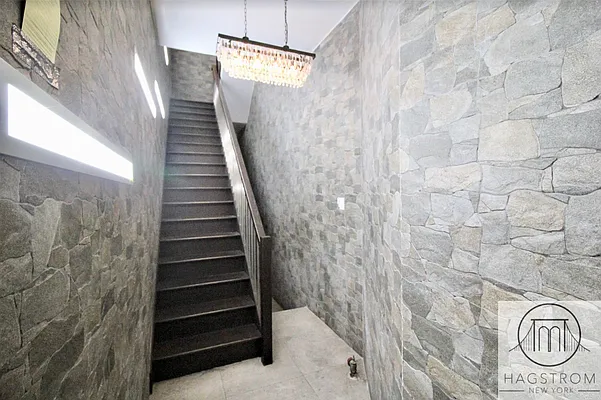 Rented by Hagstrom Management Inc | media 9